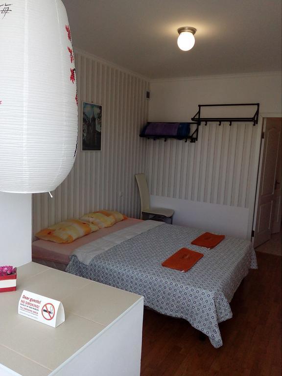 Apartment On Akademika Sakharova イヴァーノ＝フランキーウシク エクステリア 写真